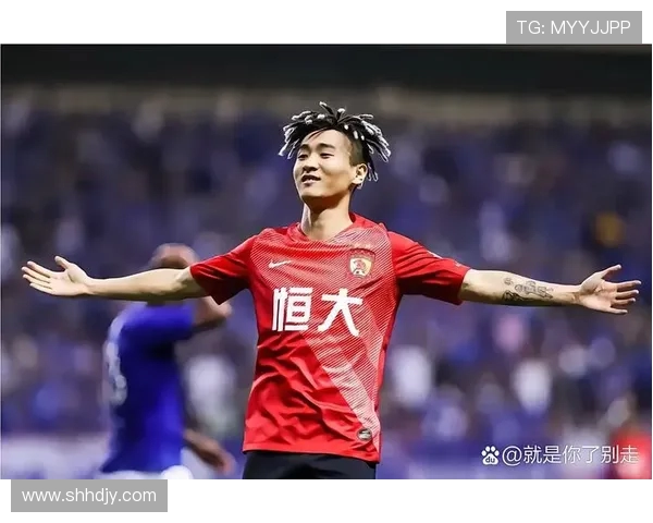 韦世豪凭爆射破门荣膺第11轮MVP 帮助蓉城延续9轮不败佳绩